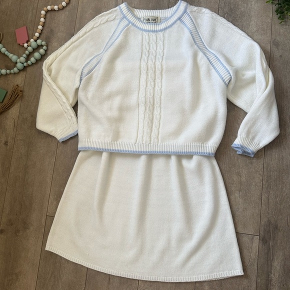 Sweet Baby Jane White and Blue Skirt Set - Picture 11 of 16